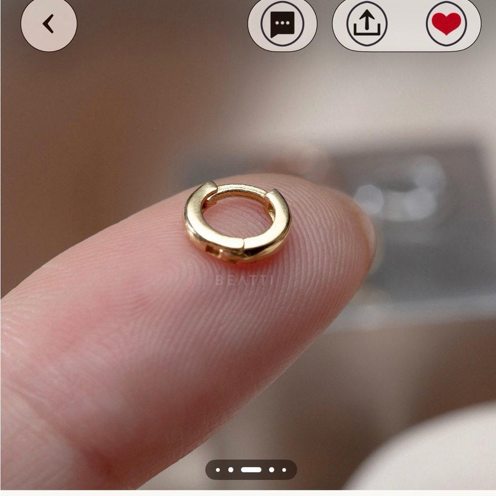 Single mini hoop Rose Gold